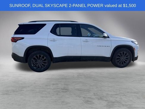 Used 2022 Chevrolet Traverse RS image 6