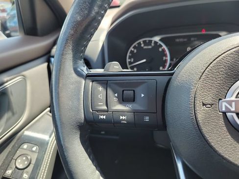 Used 2022 Nissan Rogue SV w/ SV Premium Package FWD image 21