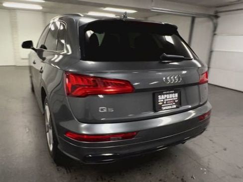 Used 2020 Audi Q5 2.0T Titanium Premium Plus w/ Premium Plus Package AWD/4WD image 7