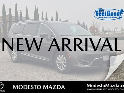 Used 2019 Chrysler Pacifica Touring-L