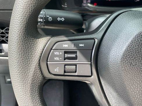 Used 2023 Honda Accord EX image 15