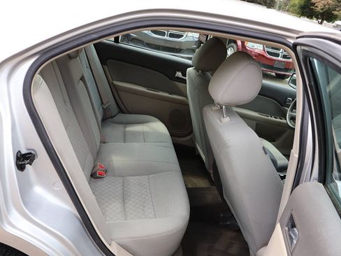 Used 2012 Ford Fusion S FWD image 27