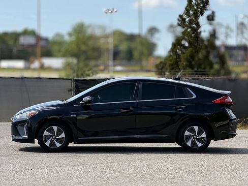 Used 2017 Hyundai Ioniq SEL FWD image 8
