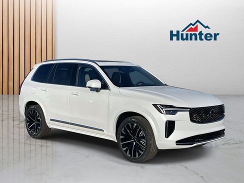 New 2026 Volvo XC90 B6 Ultra w/ Lounge Package image 1