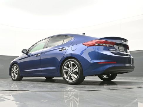 Used 2017 Hyundai Elantra Limited w/ Limited Tech Package 04 image 44