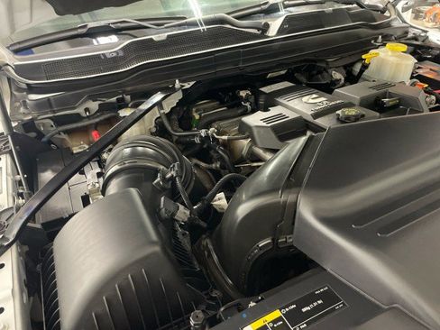 Used 2021 RAM 5500 Tradesman w/ Chrome Appearance Group image 42