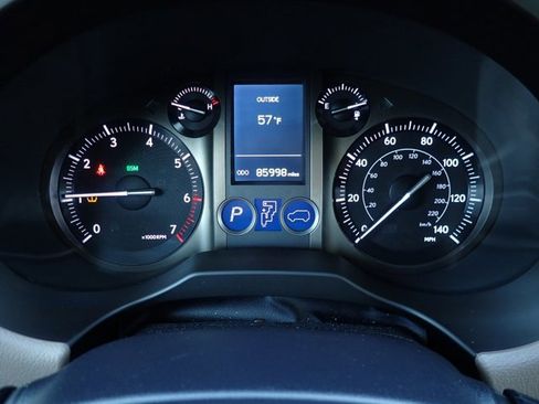 Used 2017 Lexus GX 460 w/ Navigation Package image 26