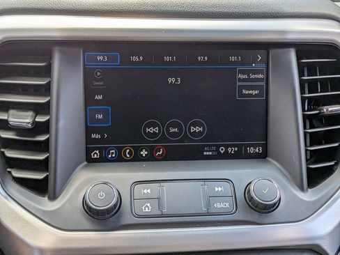 Used 2021 GMC Acadia SLE FWD image 13