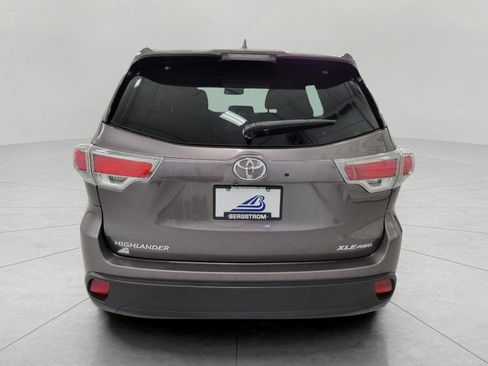 Used 2014 Toyota Highlander XLE image 25