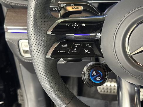 Certified 2025 Mercedes-Benz GLE 53 AMG 4MATIC image 27