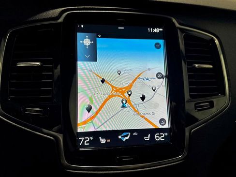 Used 2022 Volvo XC90 T6 Momentum w/ Advanced Package image 4