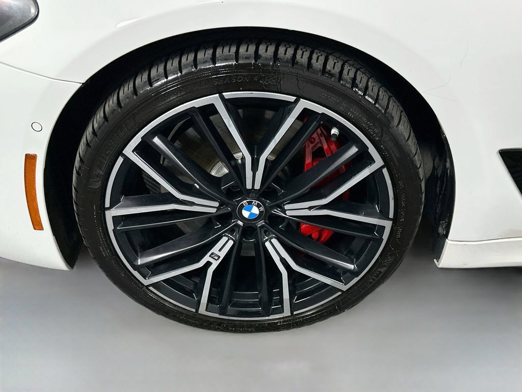 Certified 2023 BMW 540i w/ M Sport Package RWD image 32