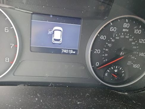 Certified 2022 Kia Seltos EX image 4