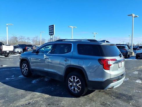 Used 2023 GMC Acadia SLT w/ Technology Package image 11