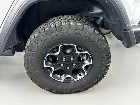 Used 2023 Jeep Wrangler Unlimited Rubicon 4xe image 11