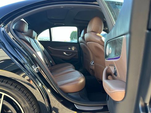Used 2023 Mercedes-Benz E 350 Sedan image 25