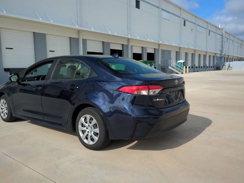 Used 2023 Toyota Corolla LE FWD image 7