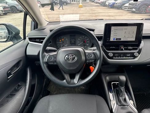 Used 2024 Toyota Corolla LE image 19