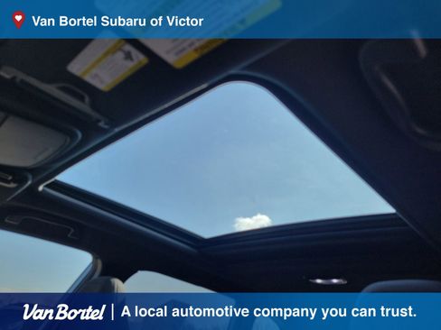 Used 2025 Subaru Forester Premium AWD/4WD image 21