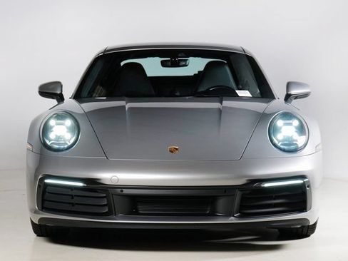 Used 2022 Porsche 911 Carrera RWD image 6