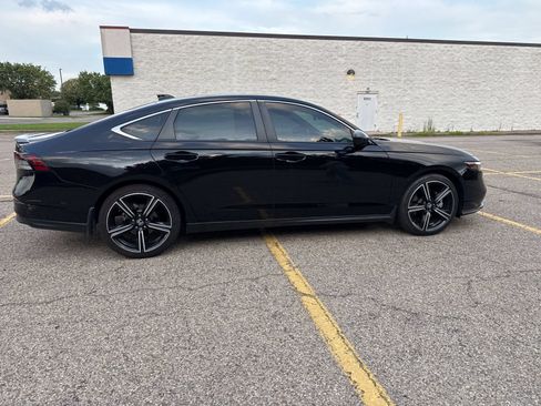 Used 2023 Honda Accord Sport image 25