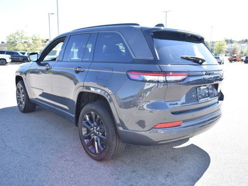 New 2026 Jeep Grand Cherokee Limited Reserve image 7
