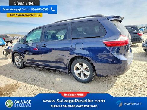 Used 2018 Toyota Sienna LE image 3