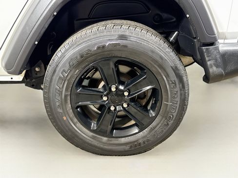 Used 2022 Jeep Wrangler Unlimited Sport AWD/4WD image 25