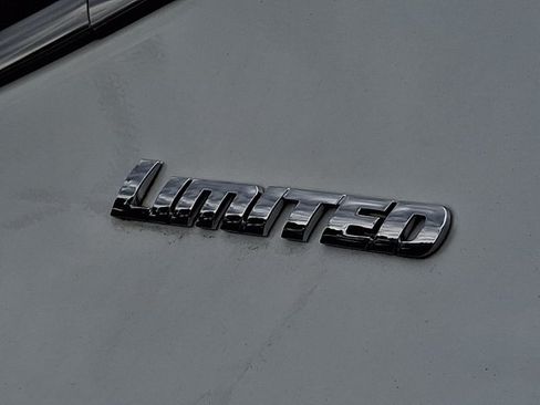 Certified 2023 Toyota Tundra Limited AWD/4WD image 31