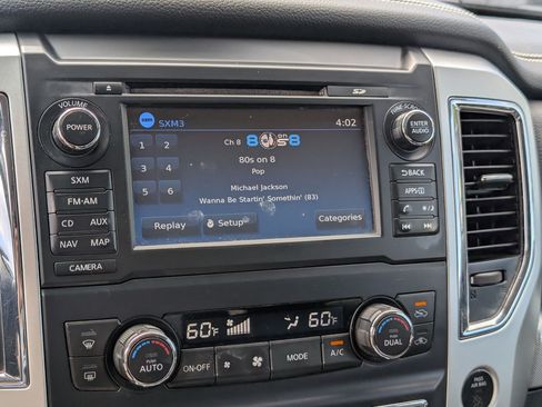 Used 2017 Nissan Titan PRO-4X w/ Pro-4x Convenience Package AWD/4WD image 24