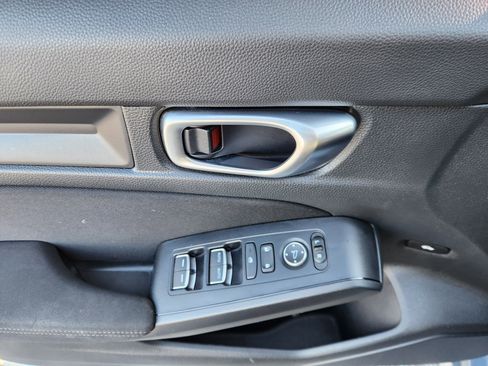 Certified 2024 Honda Civic Sport image 16