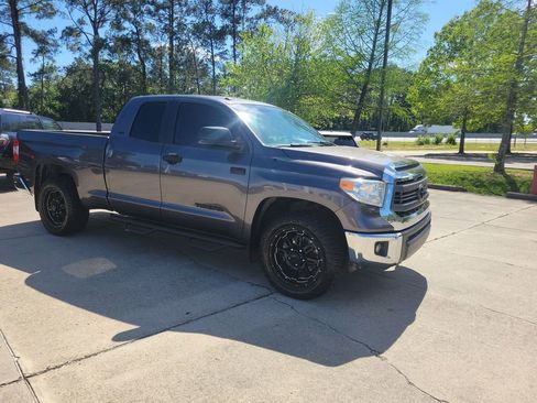Used 2015 Toyota Tundra SR5 image 9