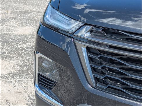 Used 2023 Chevrolet Traverse RS AWD/4WD image 10