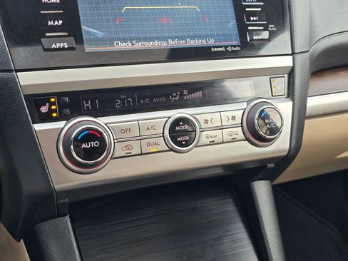 Used 2016 Subaru Outback 3.6R Limited image 29