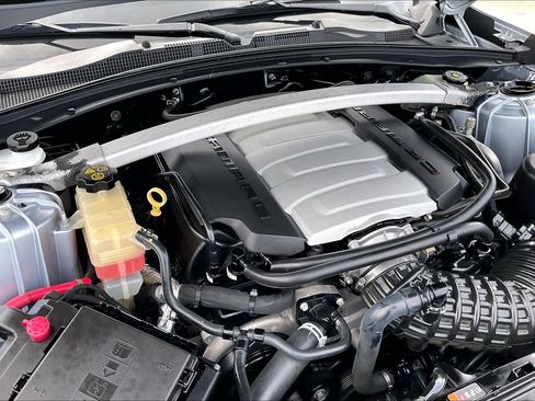 Used 2018 Chevrolet Camaro SS RWD image 29
