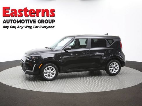 Used 2025 Kia Soul LX w/ LX Technology Package FWD image 56
