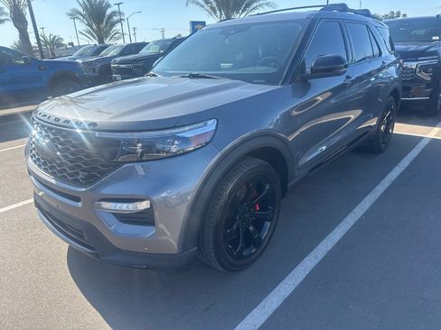 Used 2021 Ford Explorer ST w/ Equipment Group 401A AWD/4WD image 2