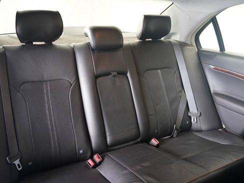 Used 2012 Lincoln MKZ FWD image 32