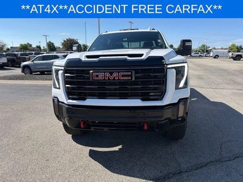 Used 2024 GMC Sierra 2500 AT4X AWD/4WD image 4