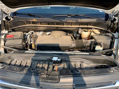 Used 2022 Chevrolet Silverado 1500 LTZ AWD/4WD image 32
