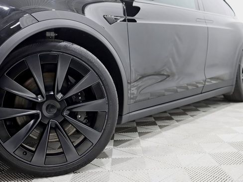 Used 2022 Tesla Model X Plaid image 4