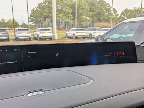 New 2025 Lincoln Navigator Reserve w/ Jet Appearance Package image 17