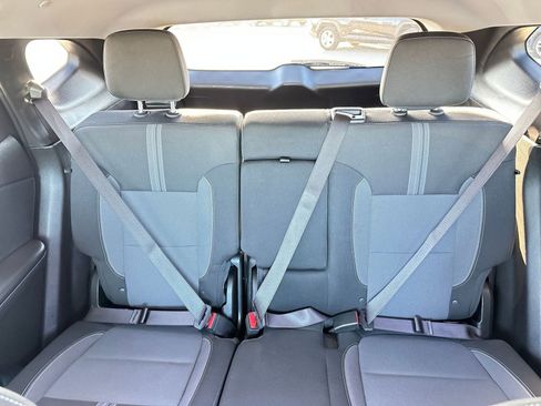 Used 2025 Chevrolet Blazer LT image 38