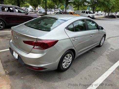 Used 2020 Hyundai Elantra SE w/ Cargo Package (C1) FWD image 5