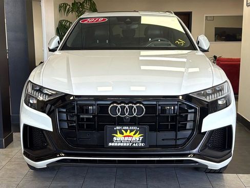 Used 2019 Audi Q8 Prestige image 2