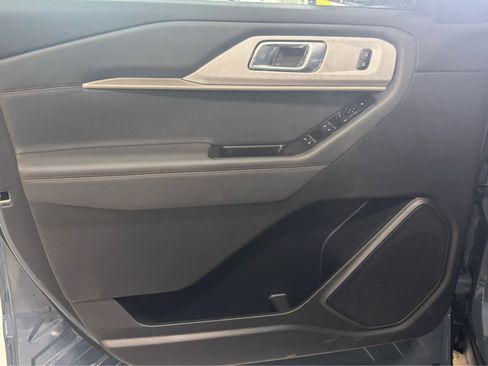 New 2026 Ford Explorer Active w/ Active Comfort Package AWD/4WD image 25