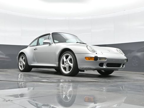 Used 1997 Porsche 911 Carrera S RWD image 32