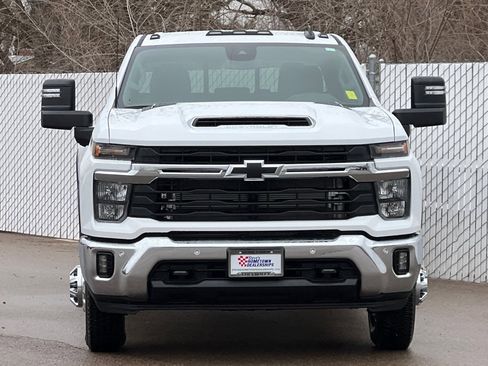 New 2026 Chevrolet Silverado 3500 LT w/ All Star Edition image 6