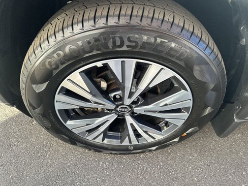 Used 2022 Nissan Rogue SV image 31