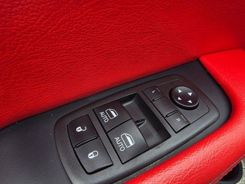 Used 2021 Dodge Challenger SRT Hellcat image 11